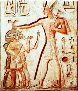 dioses-egipcios-gigantes